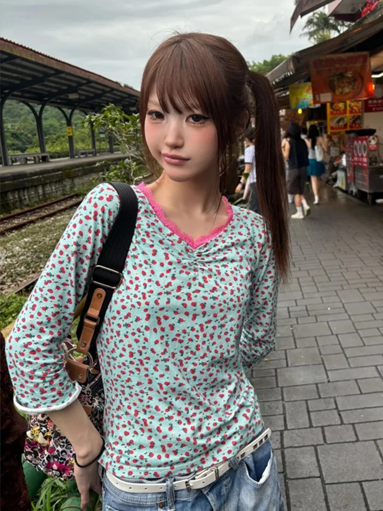 Tonngirls Y2k Japanisches T-Shirt für Damen mit Erdbeer-Print, Mesh-Oberteil, Streetwear im koreanischen Stil, Patchwork-Spitze, Vintage-Grafik-Oberteil, T-Shirt – Detail 4
