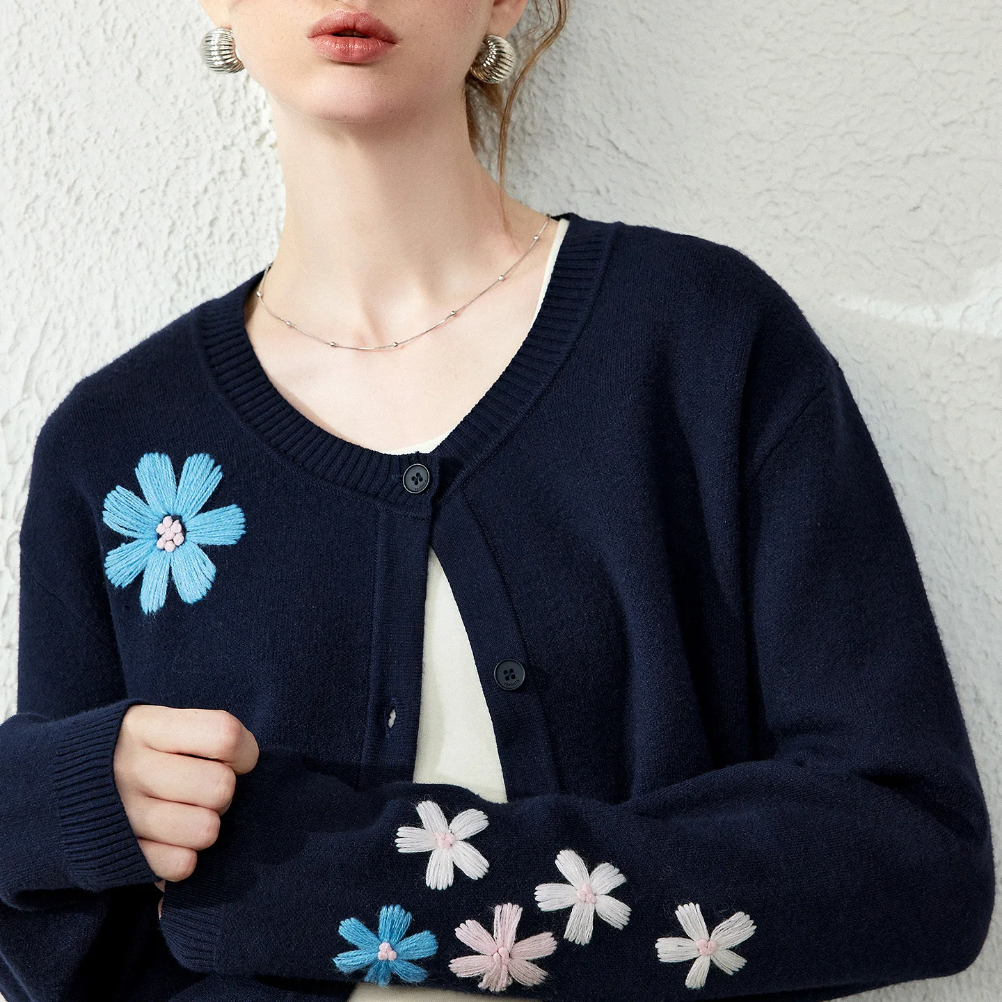 Cardigã Feminino de Tricô TOYO - Embroidery Thread Yarn avaliação e preço