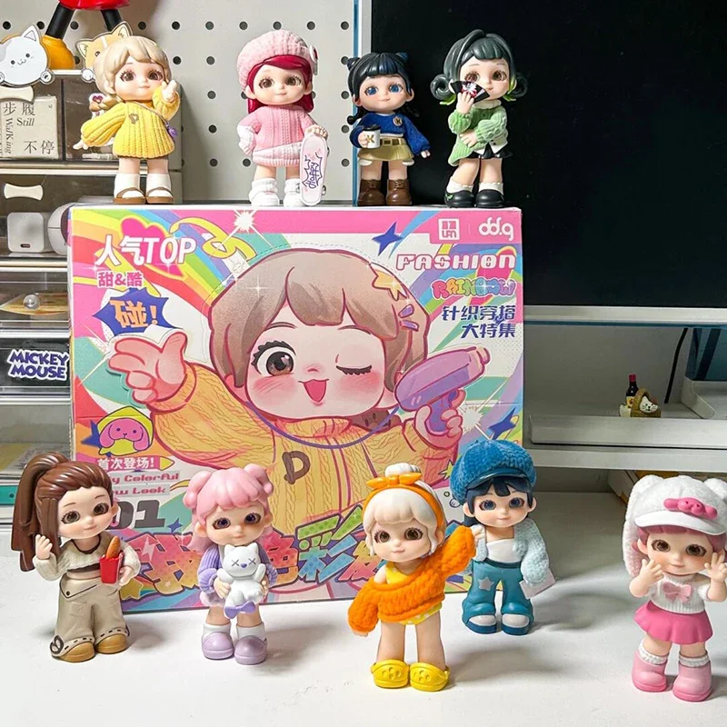 Collezione di sfilate di moda Serie Blind Box Kawaii Action Figure Sorpresa Modello di cartone animato Giocattolo di regali per ragazze