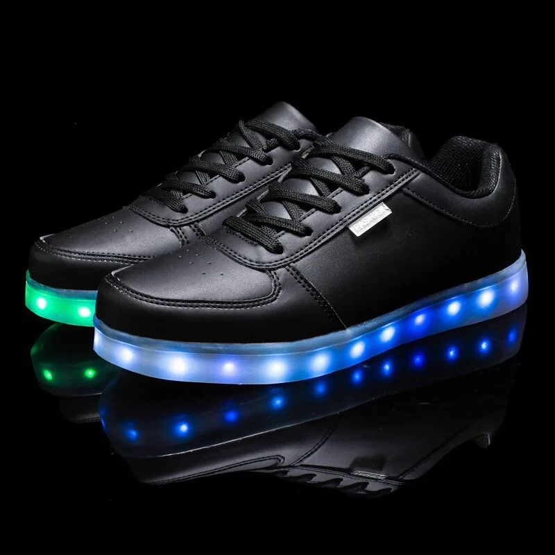 Nowa moda LED lekkie buty Usb Charge dla kobiet i mężczyzn świecące trampki pary deskorolka sportowa buty Zapatos Mujer