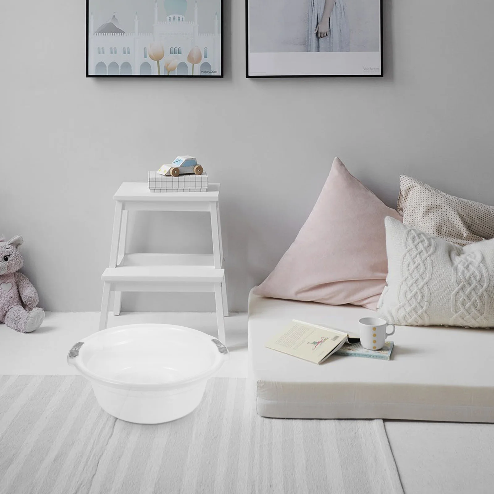 

Spacious Clear Plastic Tub Foot Soak Basin Hand Wash Tub Dual Handles for Laundry Pet Bathing Round Dish Wash Basin