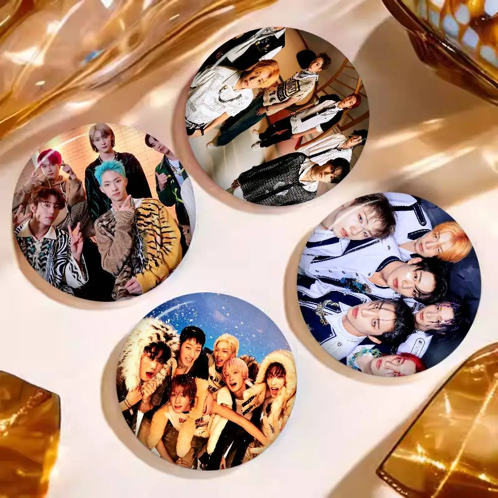 P-P1Harmony Modern-Energetic Soft Button Pin Bright Printed Icon Gift For Friends Badge Collar Brooch Lapel Pin Metal