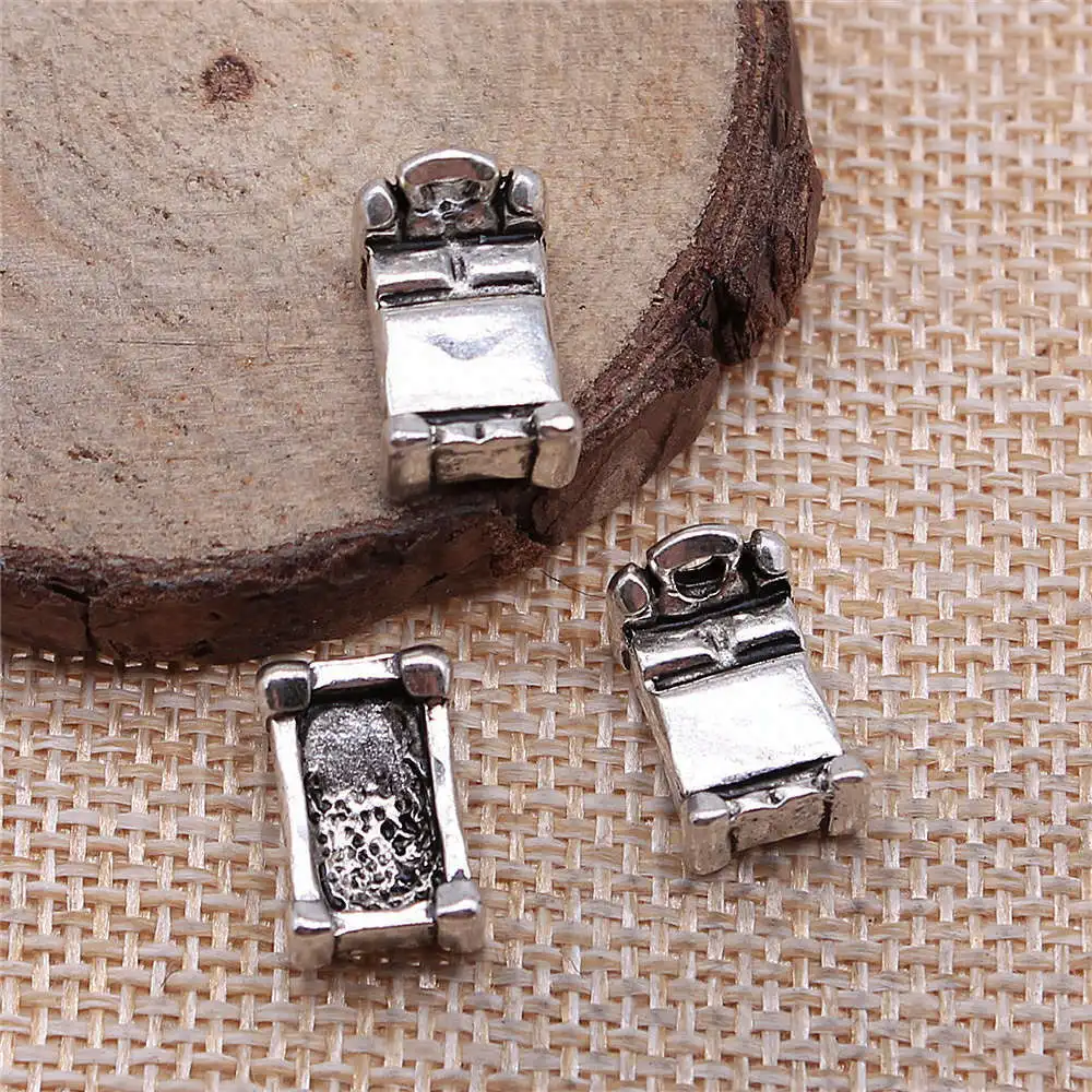 Car Accessories 3D Bed Charms Jewellery 13x8mm 5pcs