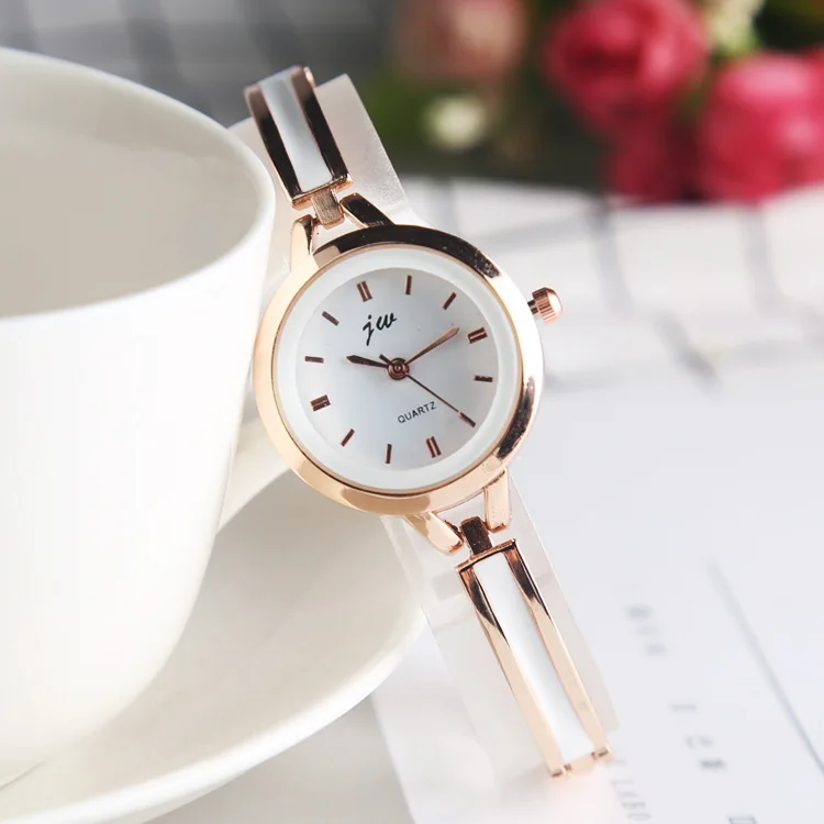 

Горячие продажи 2025 года! Дизайнерские повседневные часы из розового золота и серебра с сетчатым ремешком из нержавеющей стали, женские кварцевые часы Relogio Feminino, элегантные часы