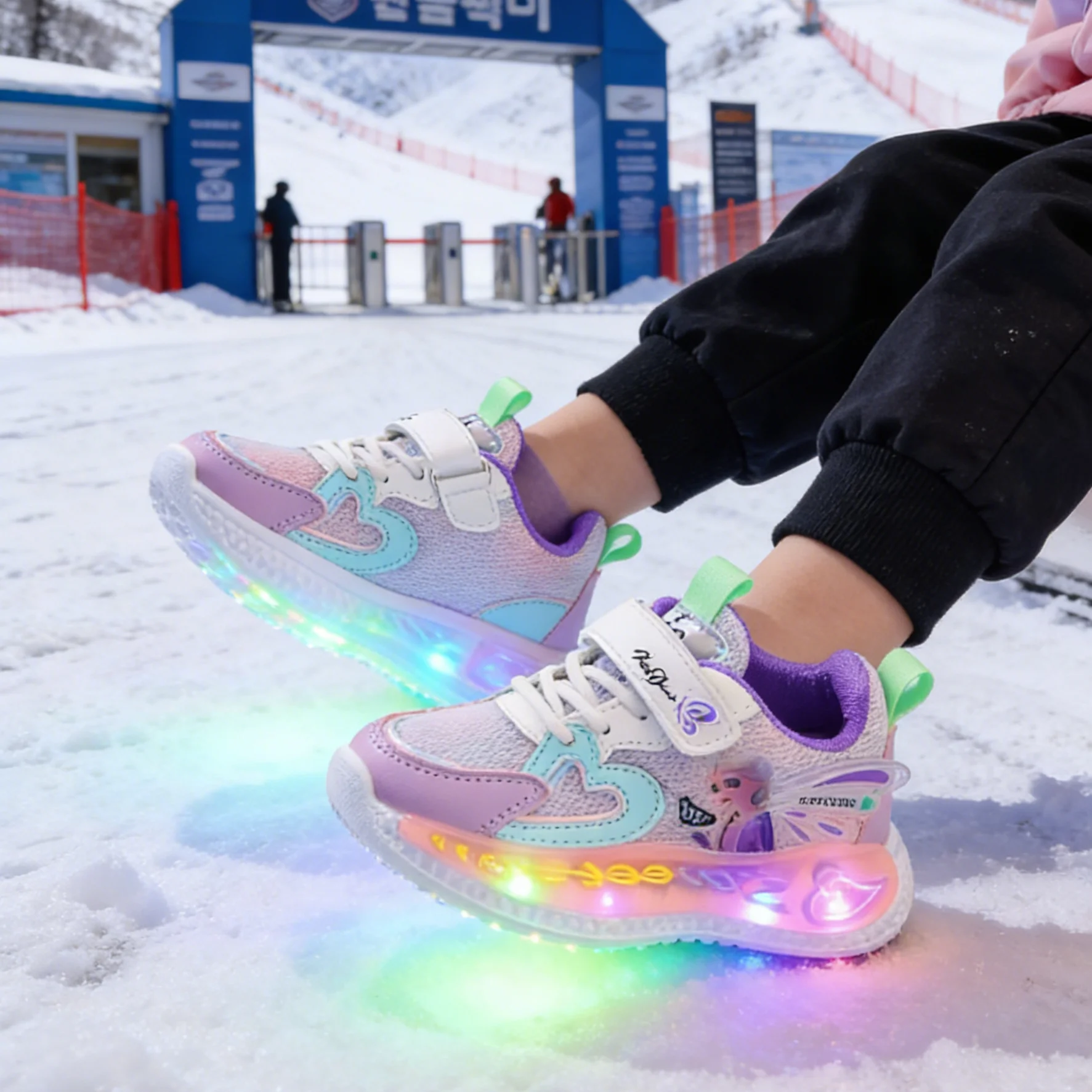 

Disney Children Led Shoes Kids Girls Sneakers Frozen Elsa Princess Lighting Shoes Pink Purple Casual Sports Shoes Size 21-31