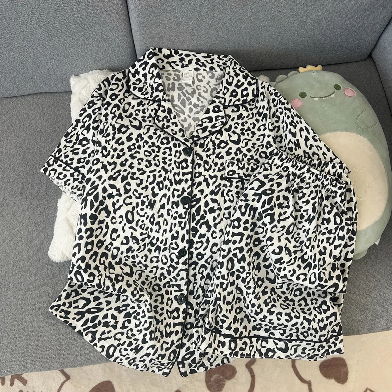 

2Summer short-sleeve cloud cotton pajama set for women, comfortable and trendy, shorts suitable for wearing outside, home wear s