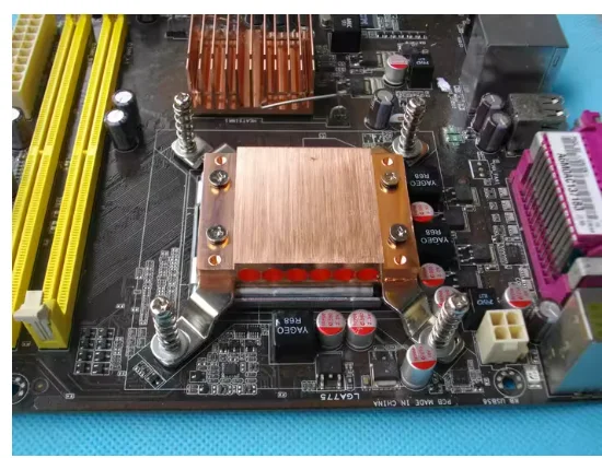 6-Hole heat pipe splint, heat pipe platen, copper block, can wear 6 heat pipes with a diameter of 6mm
