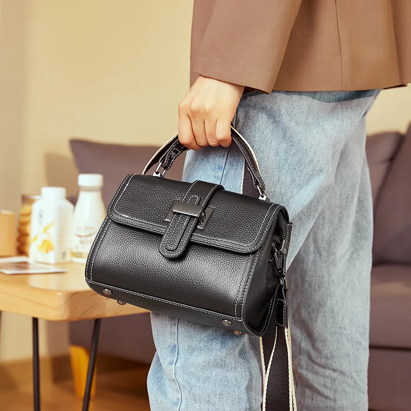 Yanatari Casual Vrouwen Tassen Echt Leer Messenger Bag Koe Lederen Alle-Wedstrijd Enkele Schouder Hand-Held Vierkante Handtas