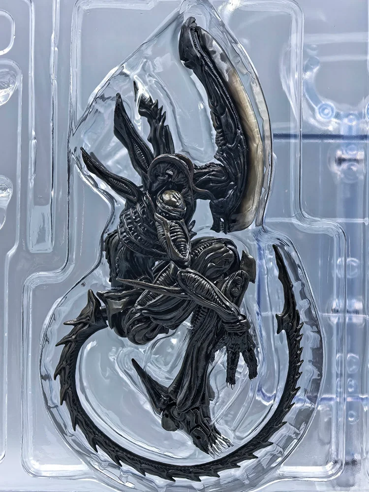 

52toys Lightning Dance Alien 1/12 Scale Poseable Action Figure Collectible Desktop Decor Gift For Sci Fi Movie Fans Collectors