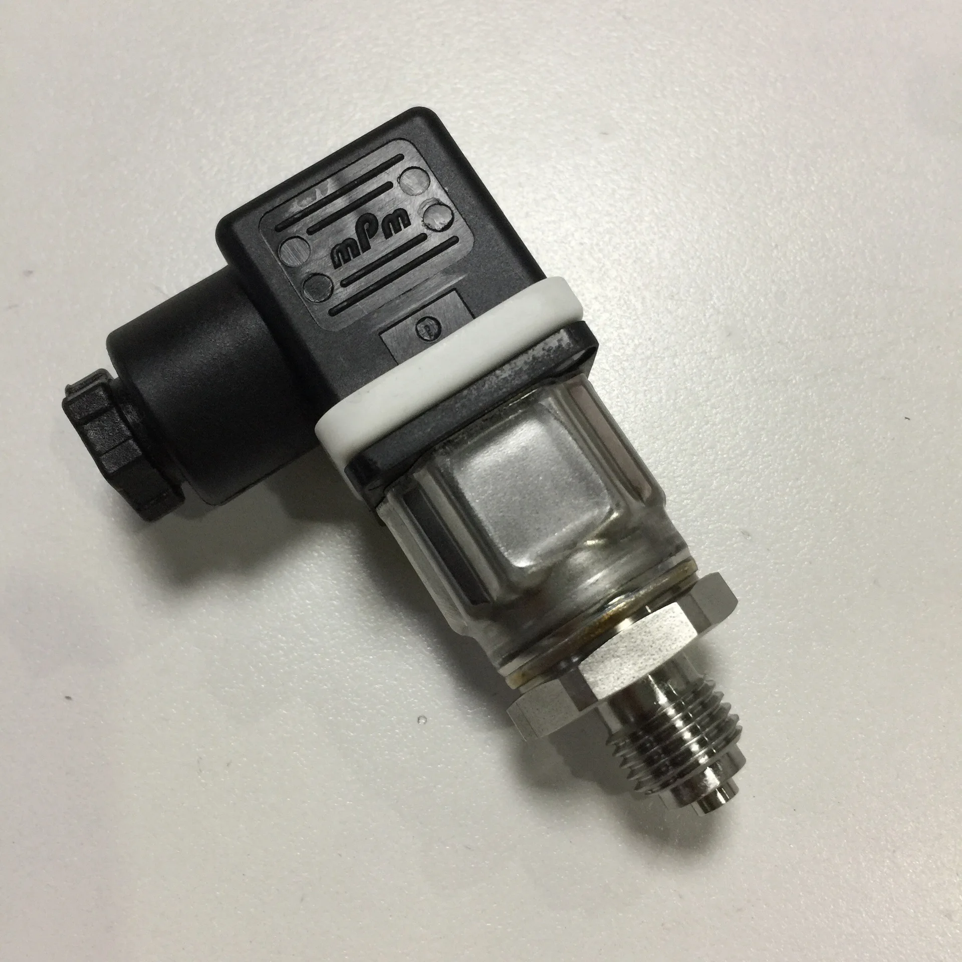 Pressure Sensor 0-6BAR Output 4-20MA Thread G1/4 TN: 00517148