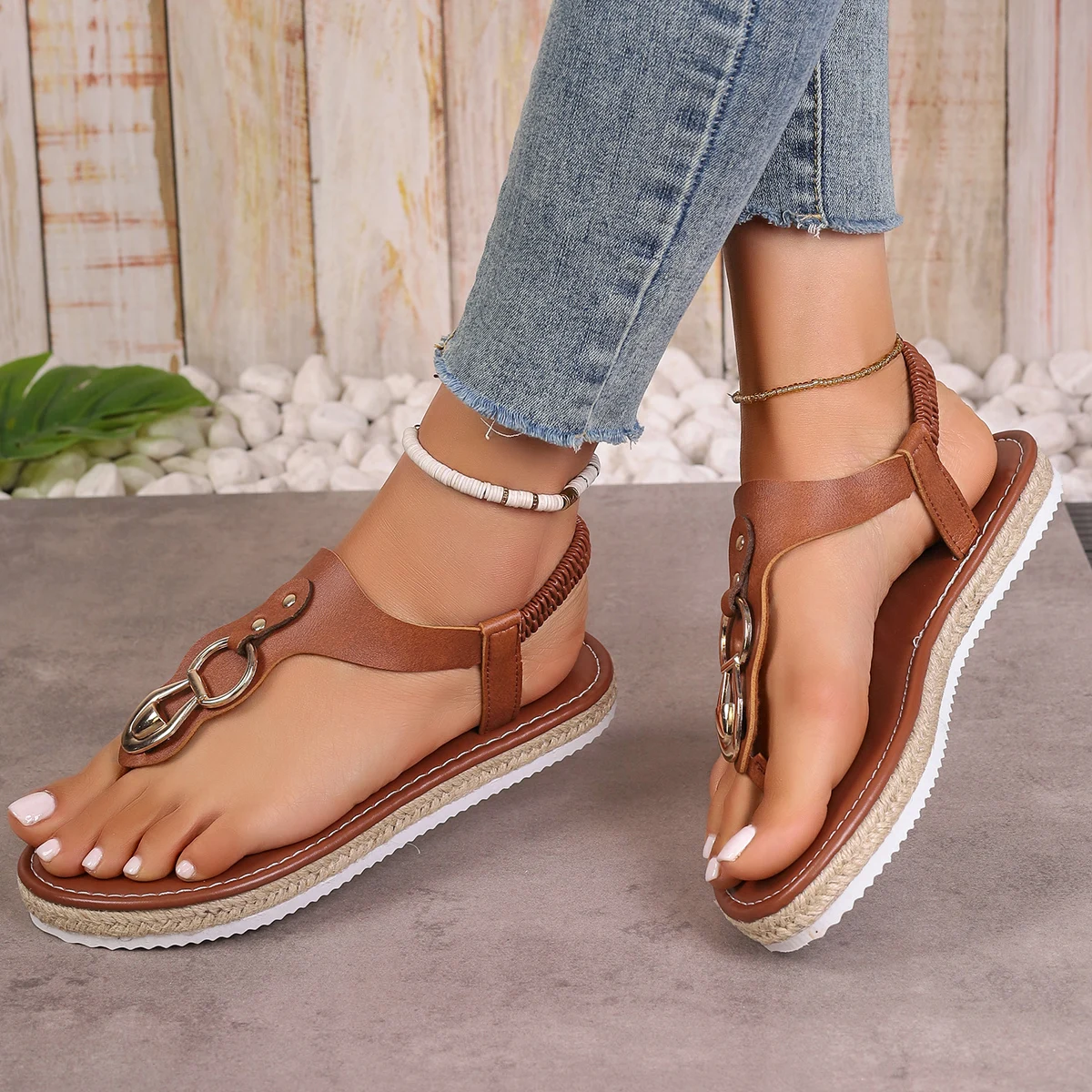 Bohemian Style Flat Sandals for Women Clip Toe Gladiator Sandals Woman Retro Summer Casual Beach Shoes Women Non-slip Flip Flops