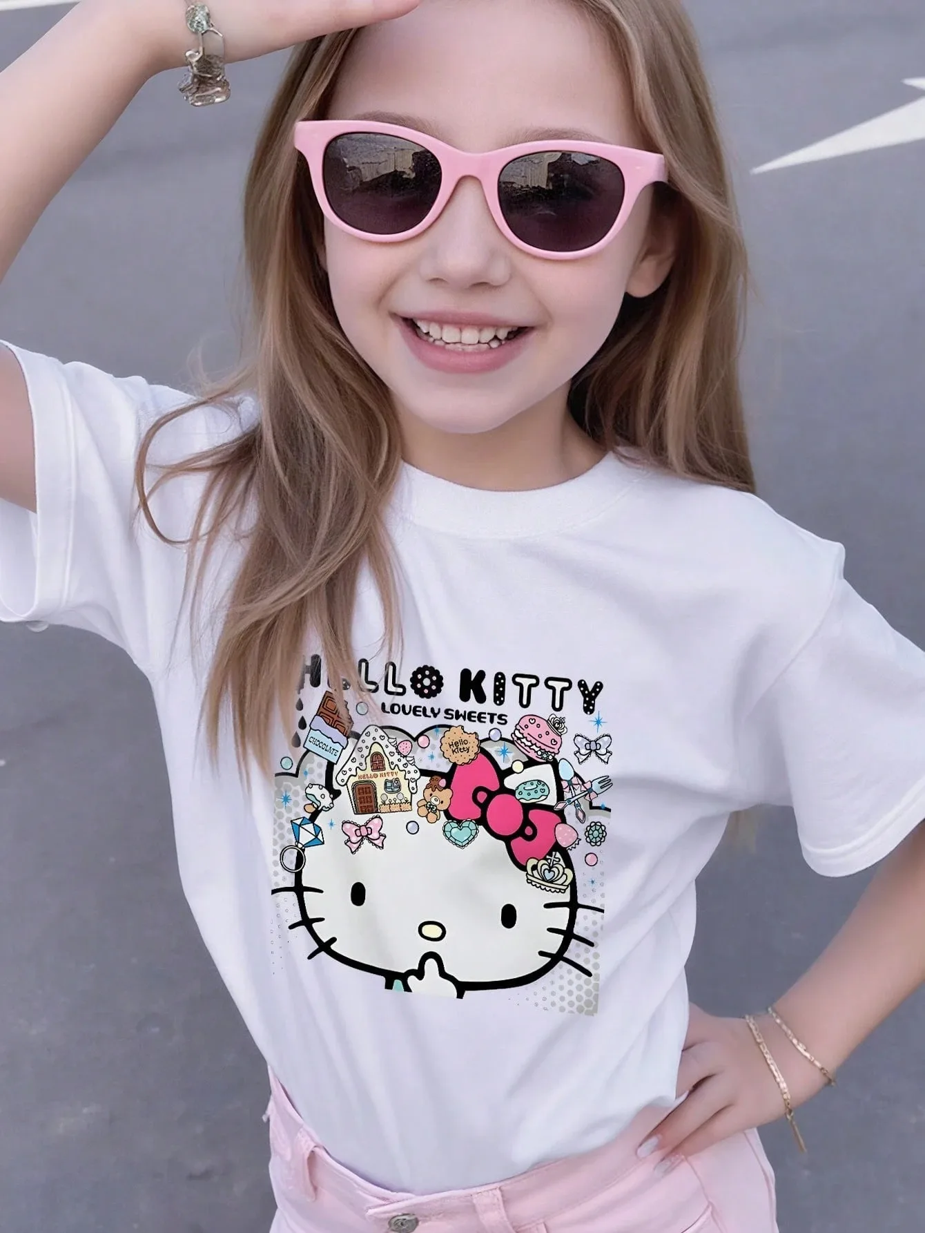 تي شيرت Sanrio Kids' صيفي وخريفي بأكمام قصيرة تي شيرت Hello Kitty 'Sweet & Bubbly' مطبوع Kawaii يجب أن يكون للمراهقين من سن 4 إلى 14 عامًا