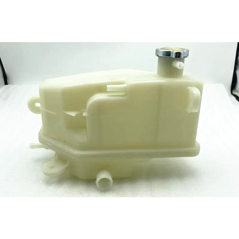 

Figzero Engine Auxiliary Water Kettle with Cover For Hyundai SantaFe 1.8T 2.0T