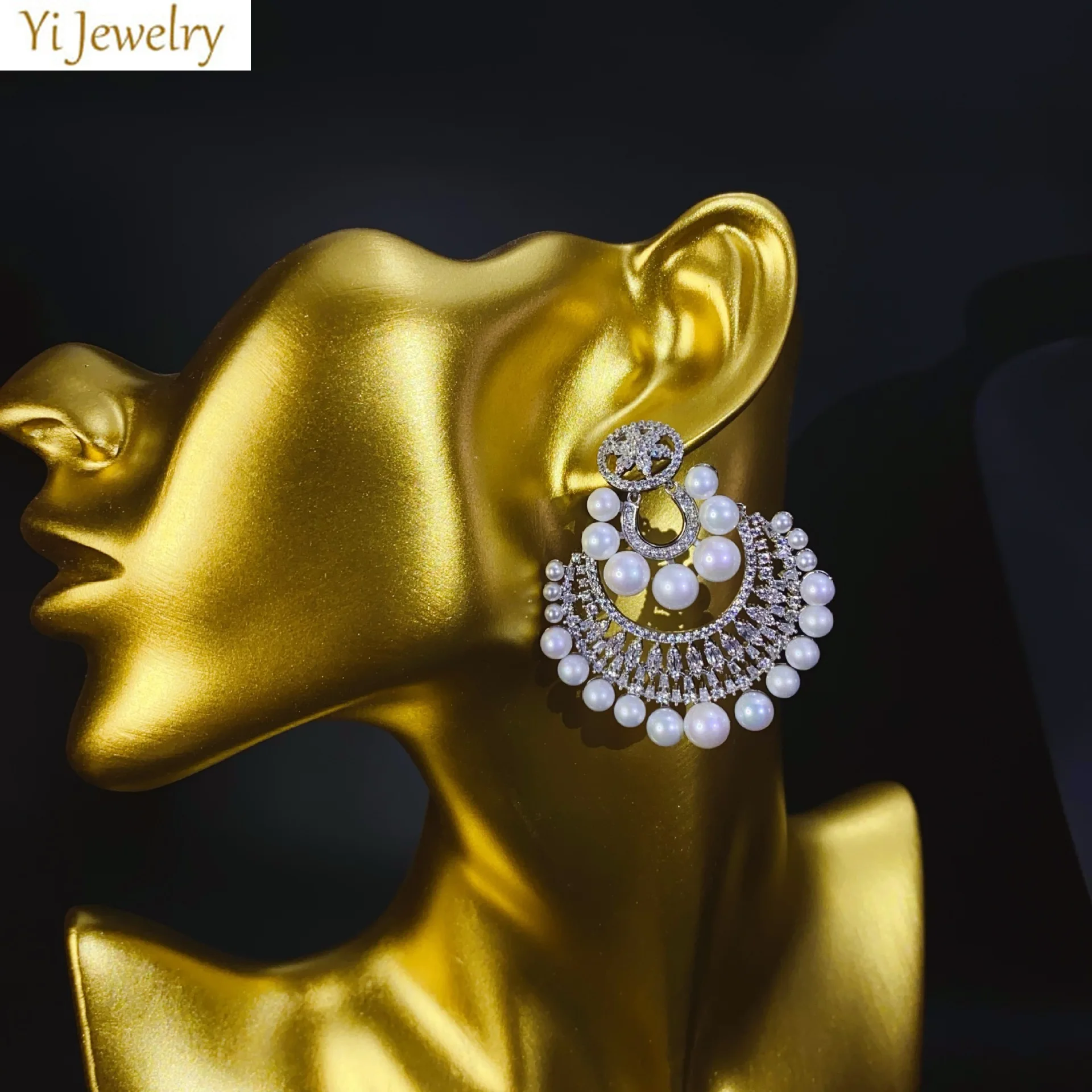 أقراط نسائية كبيرة على شكل مروحة قلادة على شكل قمر لؤلؤ أبيض قطرة سيلر مجوهرات ذهبية اللون أقراط متدلية لحفلات الزفاف والعروس