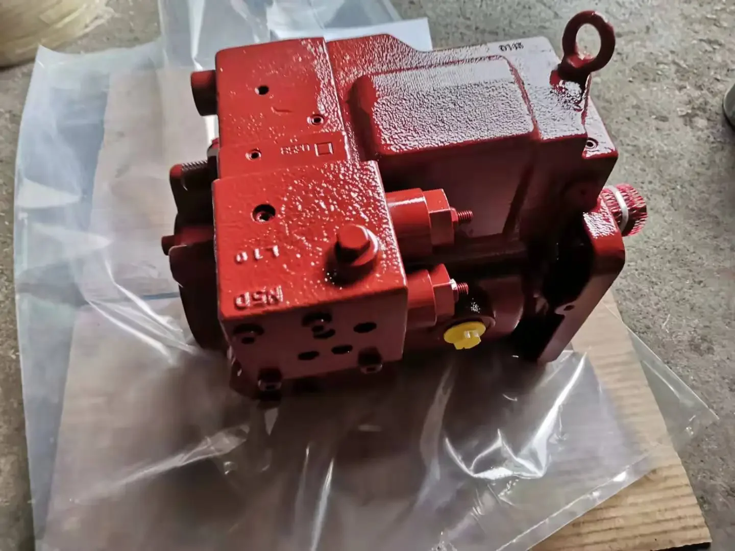 Trade assurance Kawasaki hydraulic pump excavator KYB K3 K3V K5V Hydraulic Pumps K3V63DT K3V112 K3V140 K3V180 K3V200DTP