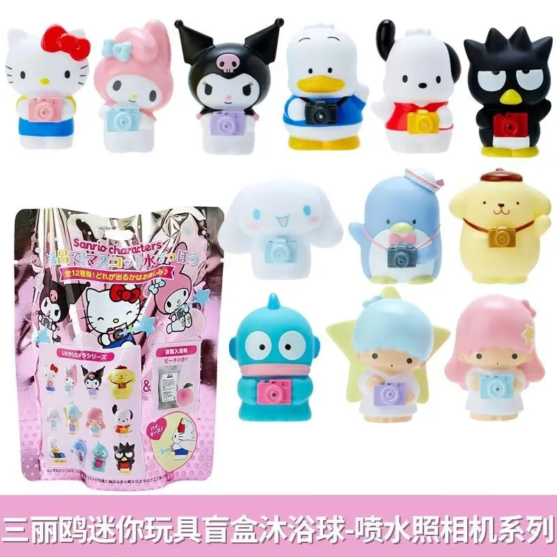 Bandai-pelota de baño Original Sanrio Cinnamoroll Melody para niños, sales de baño, cajas de persianas, juguetes, adornos, figuras de acción enviadas al azar