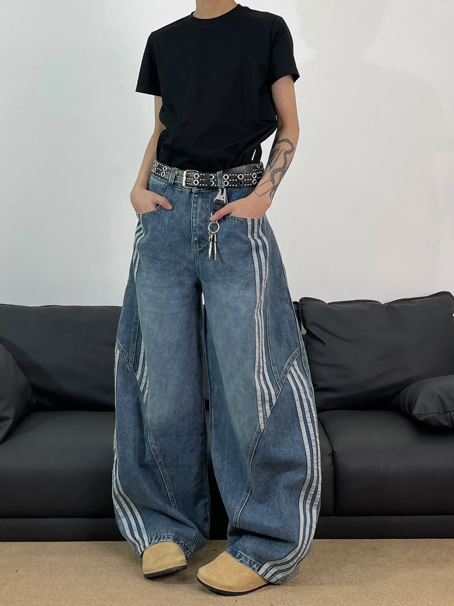 

Ins trendy retro washed deconstructive striped design sense curved knife pants men's spliced wide leg denim long pants