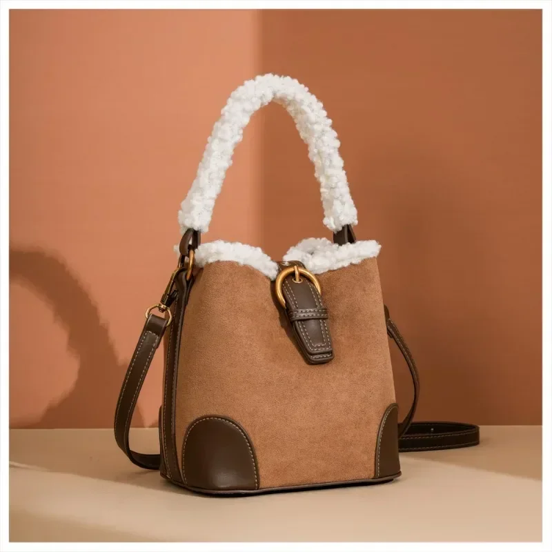 

Shoulder Bag Autumn and Winter New Fashion Handbag Retro Casual Plush Bucket Crossbody Bag for Women Crossbody Bolsa Mujer