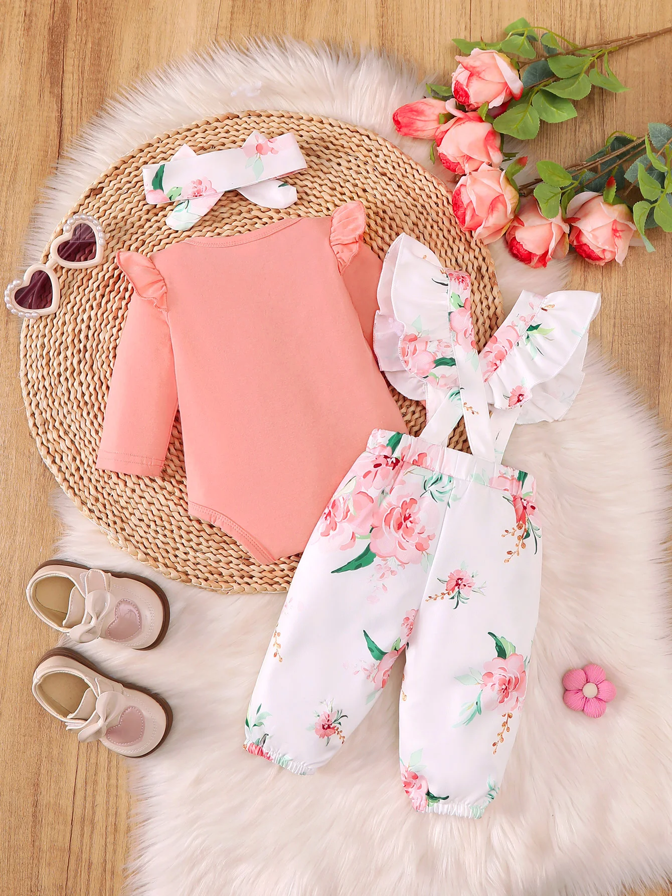 Autumn Cute Versatile Outdoor Casual Floral Pattern Long-Sleeve Romper with Suspenders and Headband, Suitable for Baby Girls Aged 1~18 Months