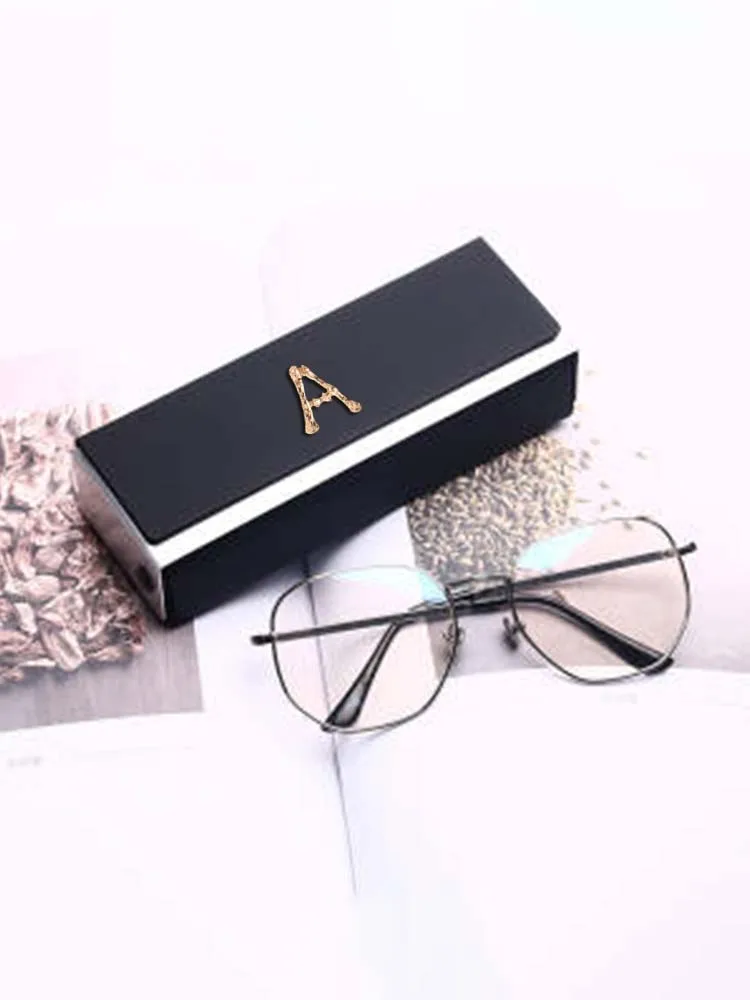 

Women's Metal Eyewear Cases with Soft Velvet Lining Precious Materials Butterfly Brooch Decor