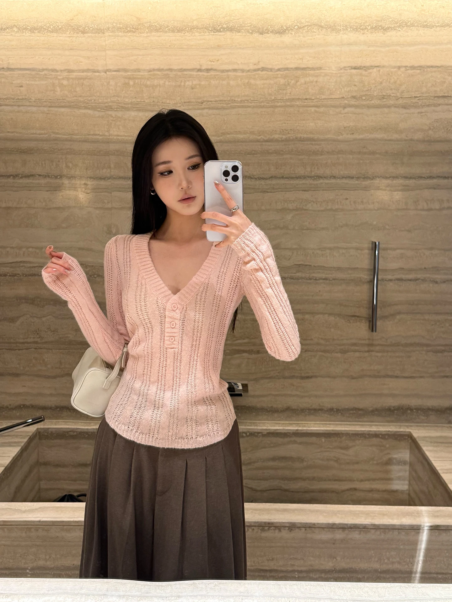 

Женская трикотажная кофта с V-образным вырезом и вырезами, в корейском стиле, с длинными рукавами, стандартной длины, на пуговицах, для девушек