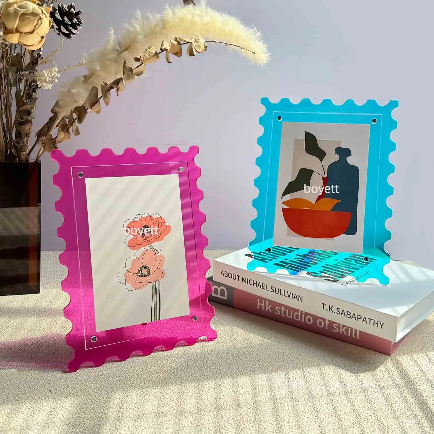 7-inch color acrylic photo frame display stand. Polaroid postcard board display frame. Transparent magnetic decor photo frame