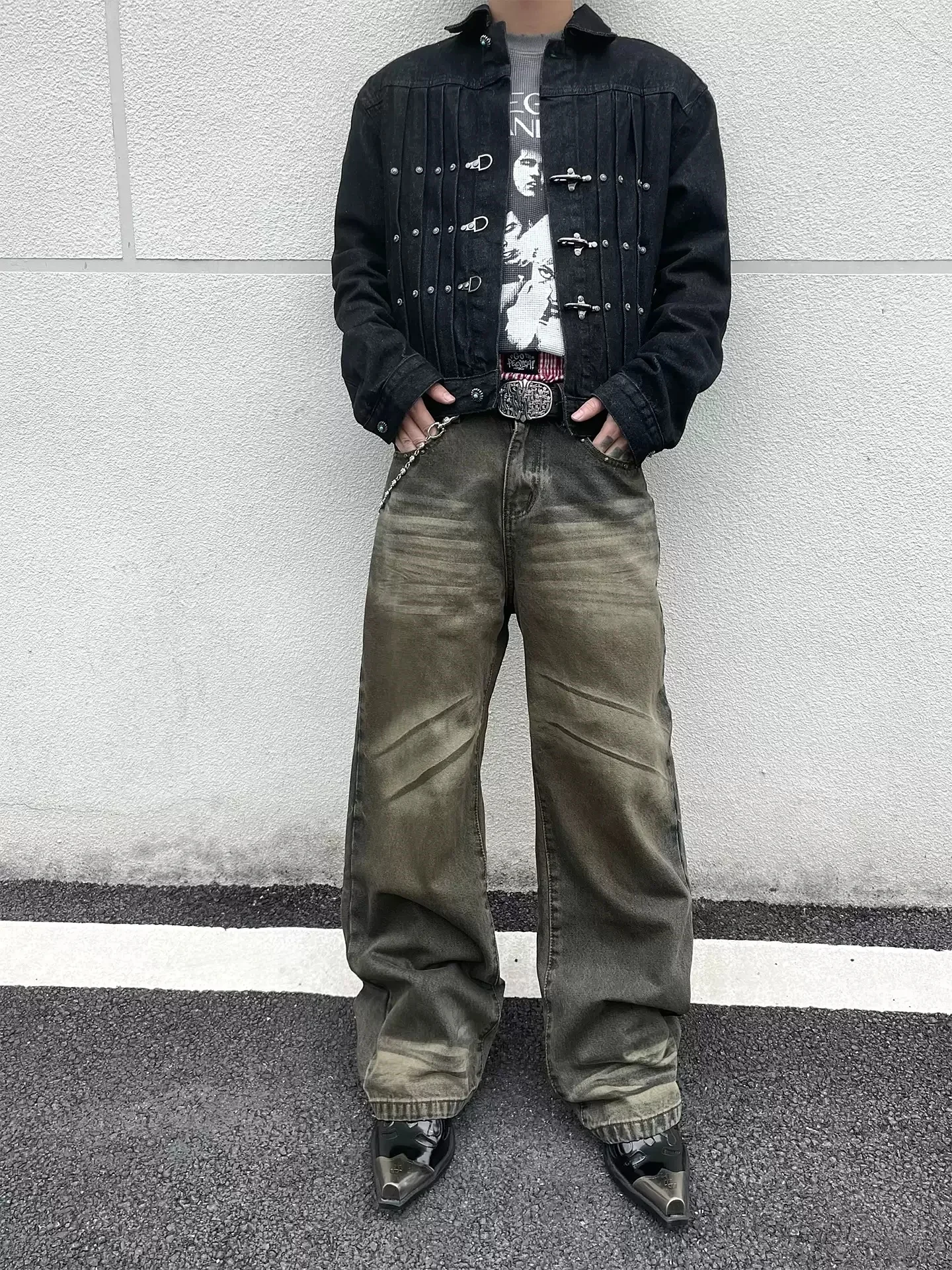 

Distressed Retro Washing Loose Straight American Style Fashionable Button Design High Street Wide Leg Jeans For Man