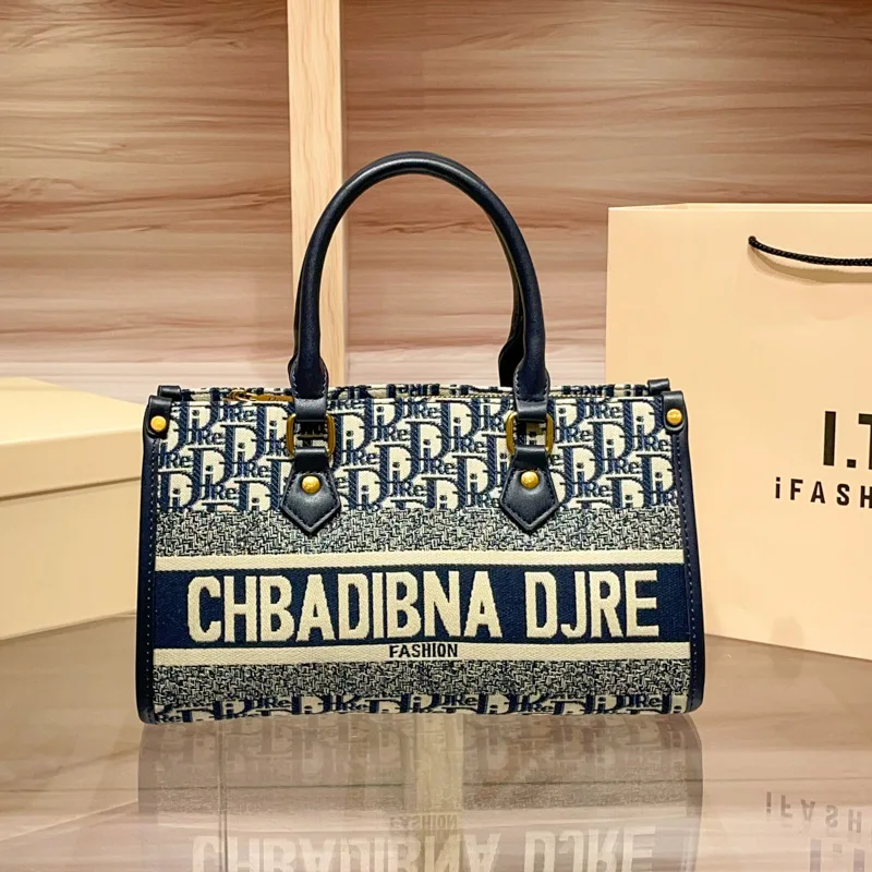 

Модная сумка для подгузников с логотипом в виде букв для женщин, шикарная винтажная сумка через плечо, уникальная дизайнерская кожаная сумка-тоут с большой вместимостью.