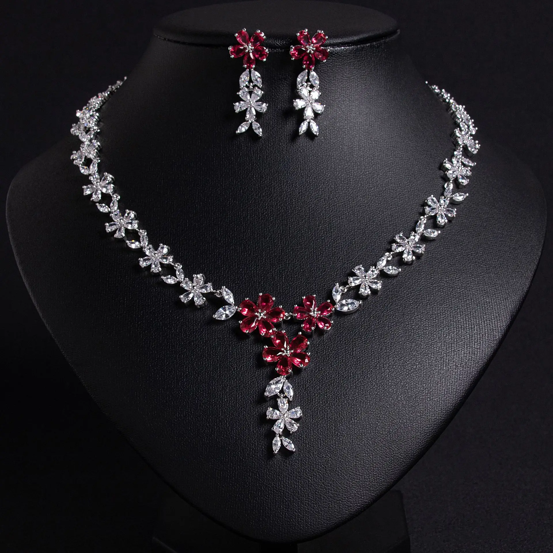 

South Korea Dadongmen earrings small flower bridal wedding jewelry set zircon 3A925 silver needle cross-border accessories