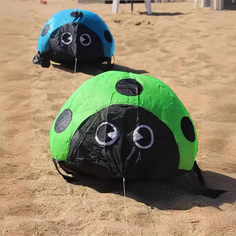 Aquilone coccinella aquiloni morbidi per i bambini possono camminare non volare nylon ripstop gioco all'aperto giocattoli intrattenimento sportivo gioca con aquilone weifang