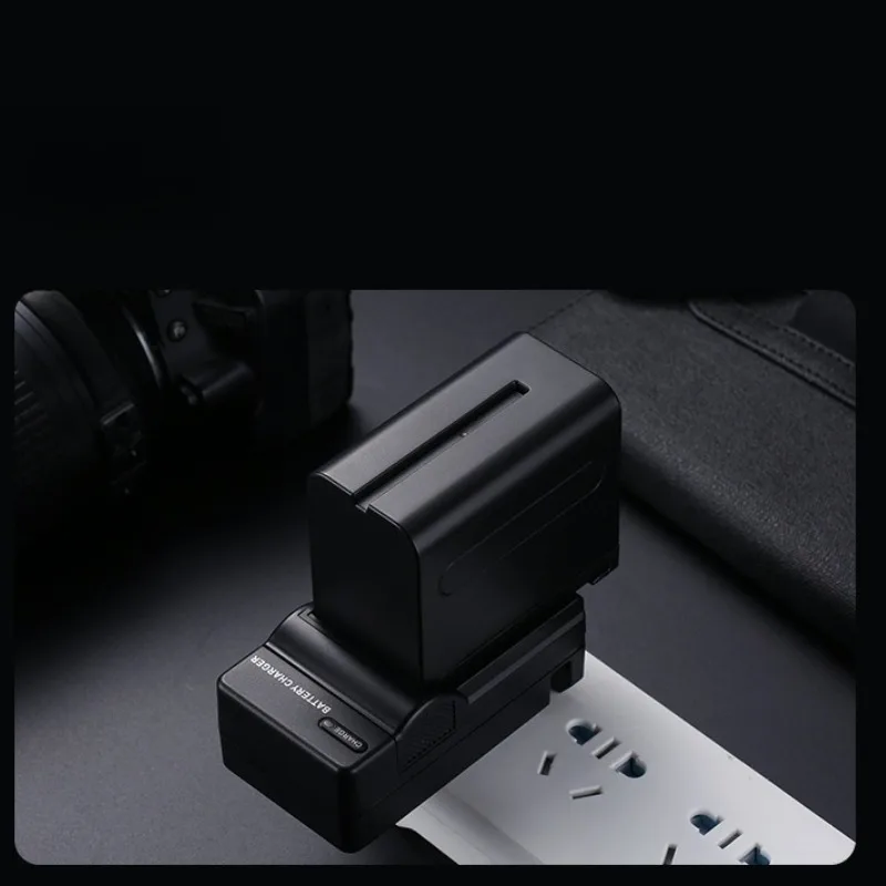 7800mAh NP-F970 カメラバッテリー ソニー F550/F570/F750/F770/F960/F970/F930 デジタル一眼レフカメラ対応