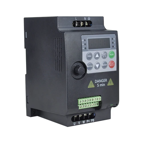 

High Performance Industrial Control High Tech 220V 380V Variable Frequency Drive 0.4KW-4KW Frequency Converter Water Pump VFD