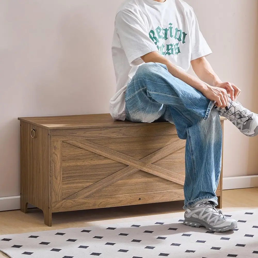 صندوق ألعاب متين للمدخل، أثاث خشبي بني عسلي، مفصلات أمان، مثالي لتخزين غرفة المعيشة وغرفة النوم.