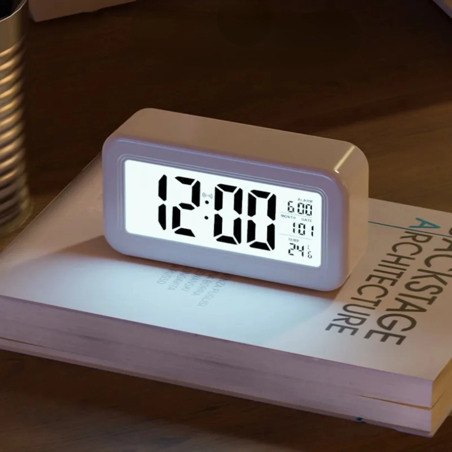 Modern Battery Powered Digital Alarm Clock with Temperature Date Backlight Snooze Table Clock 12/24H Mute Bedside Electronic LCD