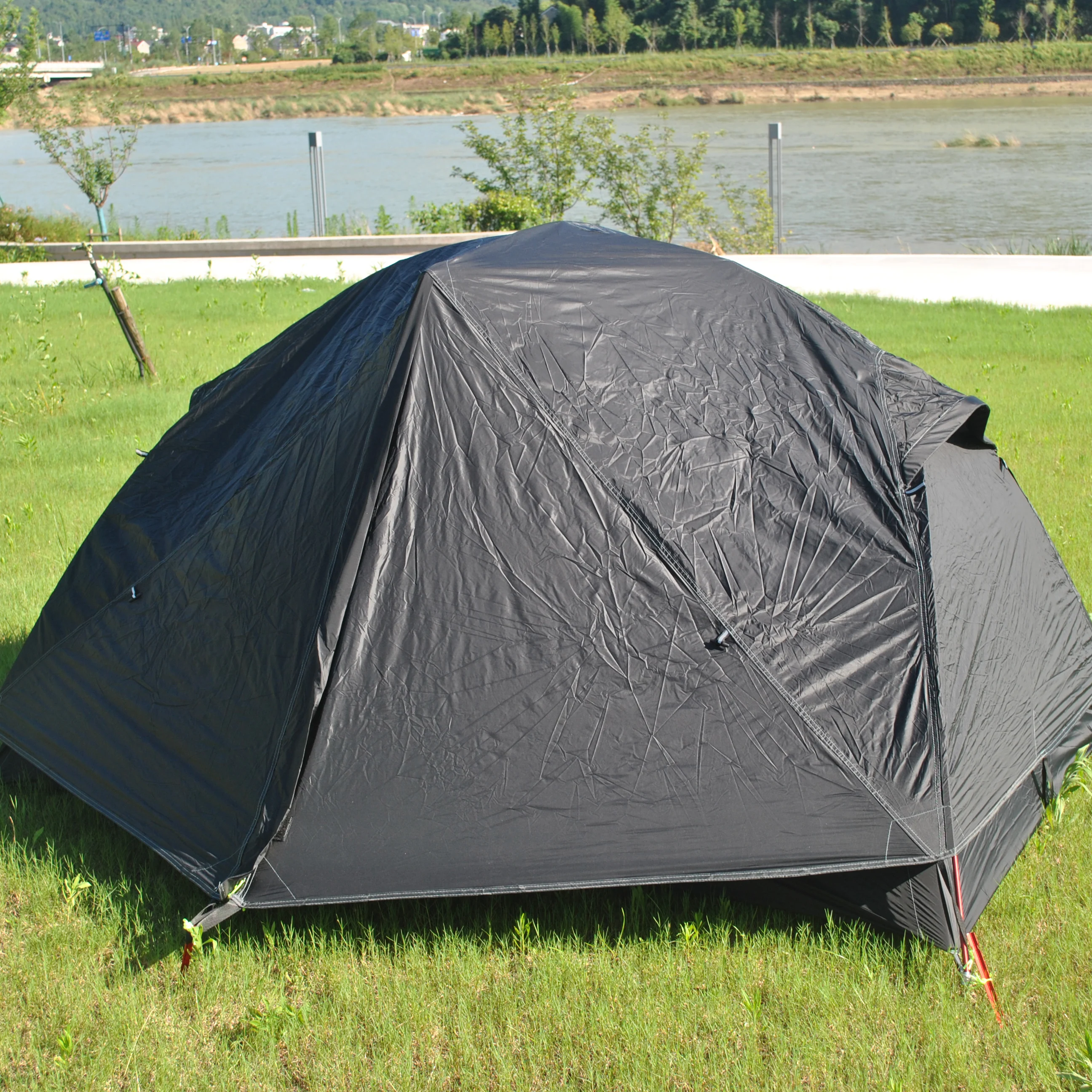 Waterproof Easy Set up Black Tent, Ultralight 20D Silicone Nylon Camping Tent, 2 Person,Outdoor Camping with Footprint