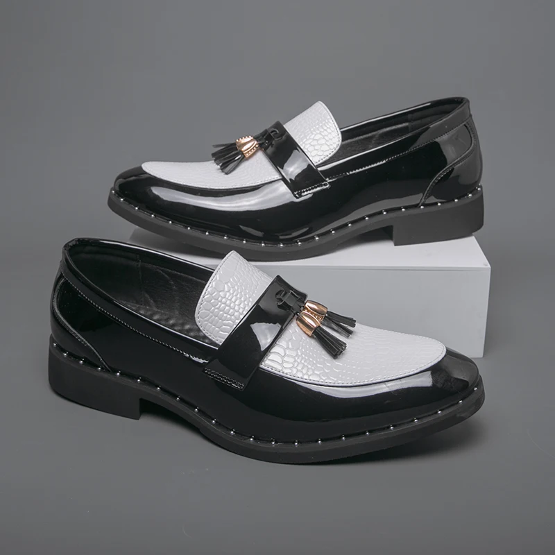 New Leather Formal Dress Shoes Soft Sharp Pointed Tassel Loafers Spring Autumn Slip on Low Heel British Style Man Business Shoes
