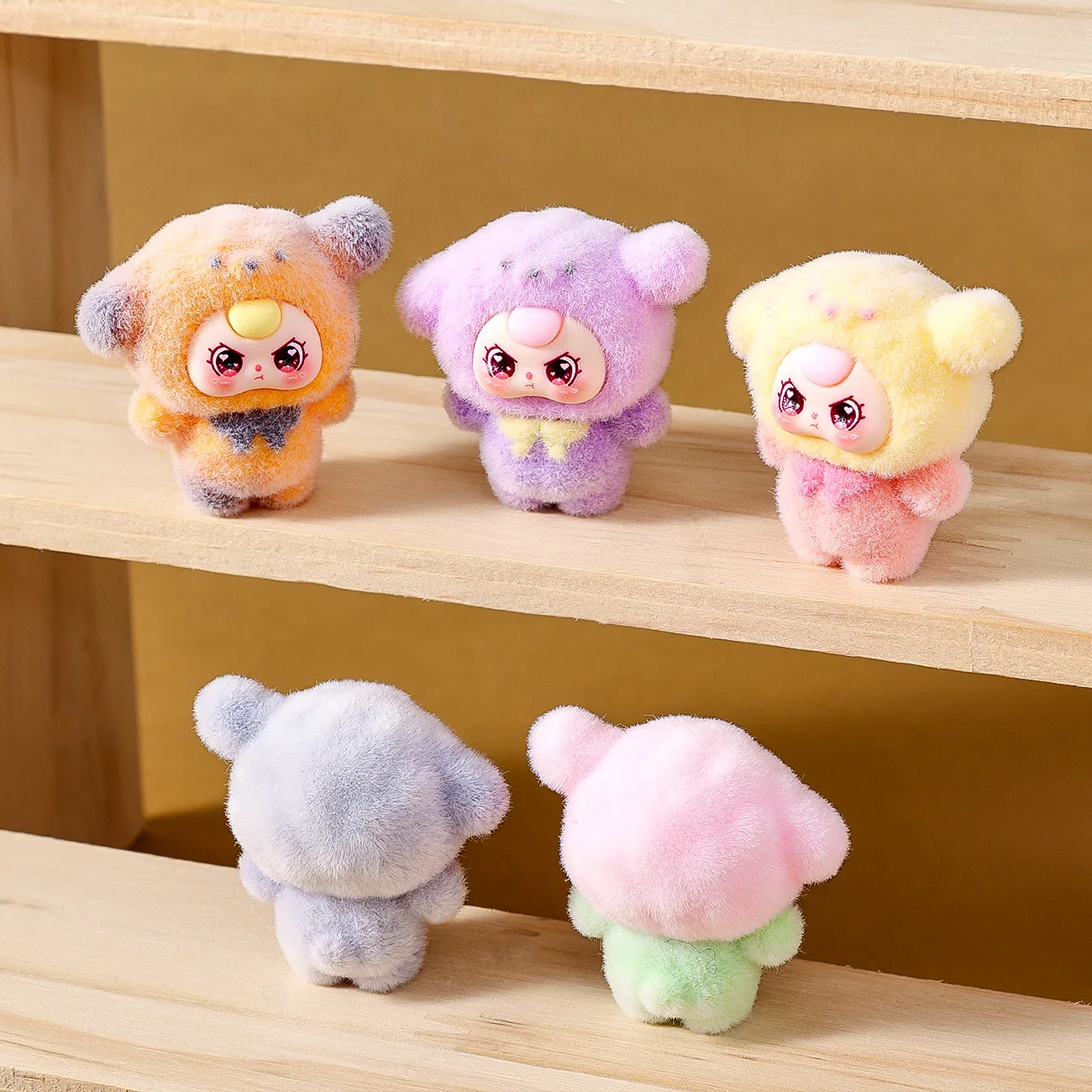 10 stücke Nette Cartoon Figuren Desktop Auto Dekorationen Kleine Ornamente Neue Geschenk DIY Zubehör