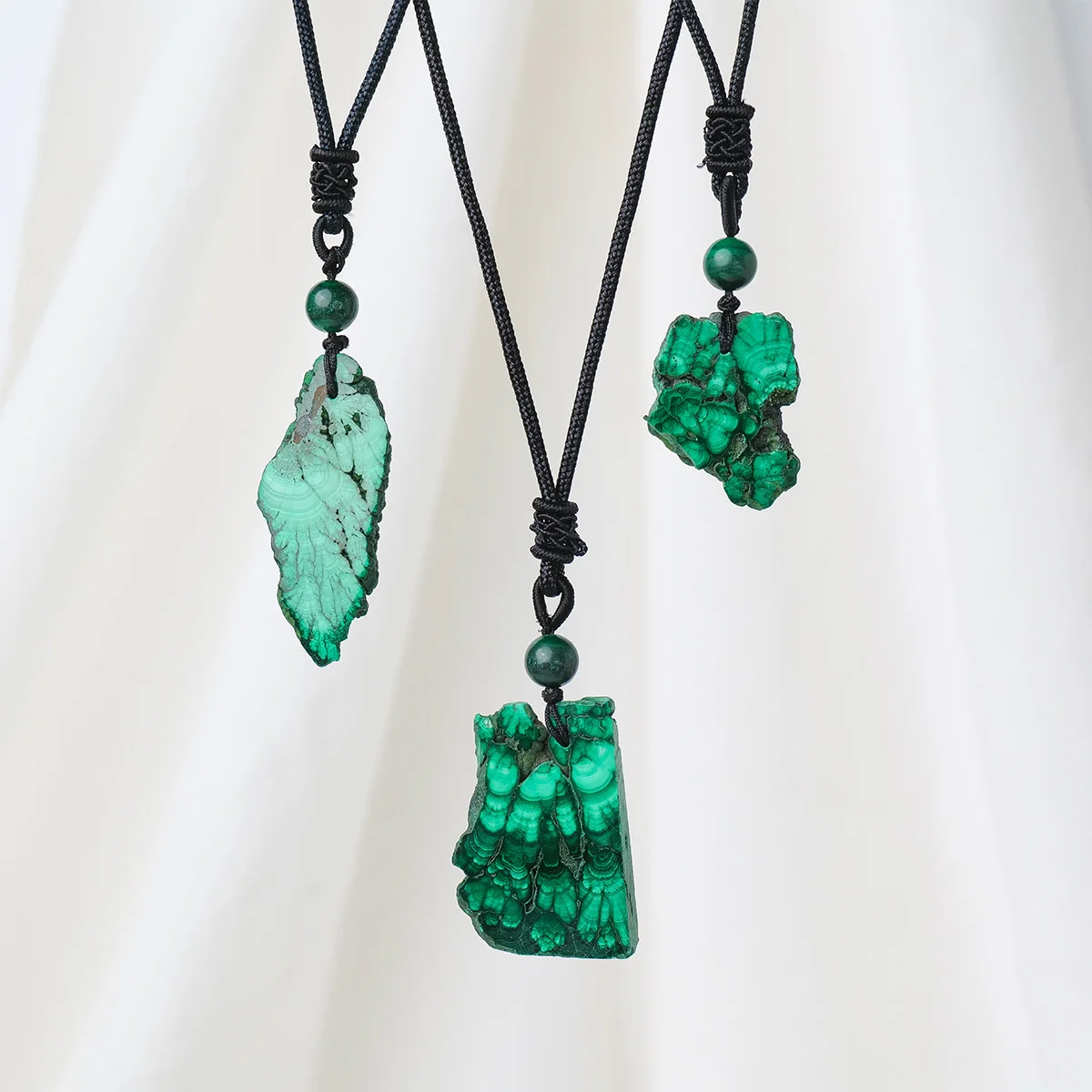 1pc Natural Crystal Malachite Raw Stone Irregular Slice Pendant Handwoven Sweater Chain Jewelry Festival Gift