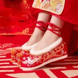 Ancient Costume Hanfu Shoe Vintage Breathable Bridal Wedding Shoes Lady Winter Plus Velvet Embroidery Pearl Tassel Lace-up Flats
