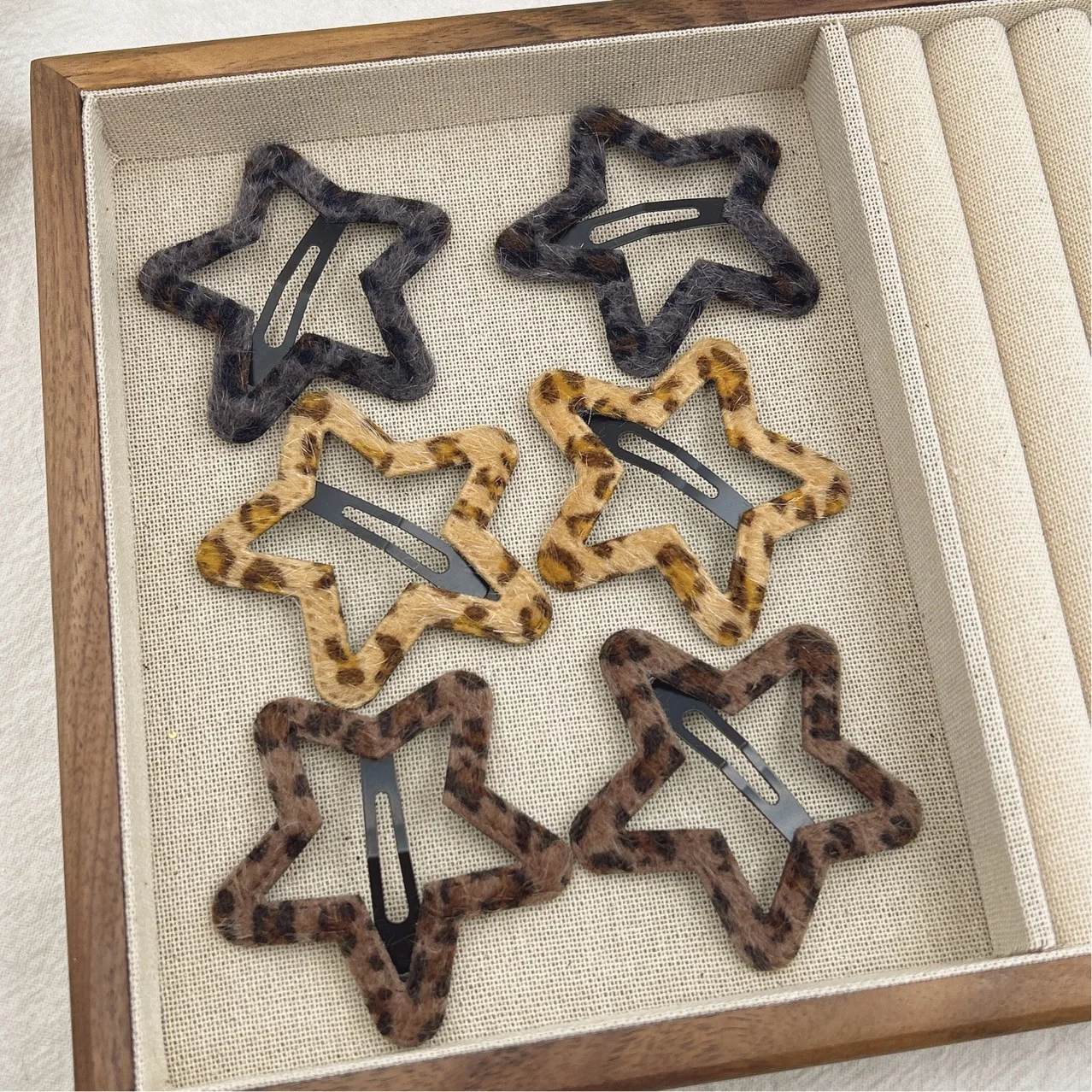 1 مجموعة الأزياء الكورية BB مقاطع الشعر ليوبارد طباعة أفخم لطيف المشابك النساء الفتيات إكسسوارات الشعر الشتاء مشبك خاطف غطاء الرأس