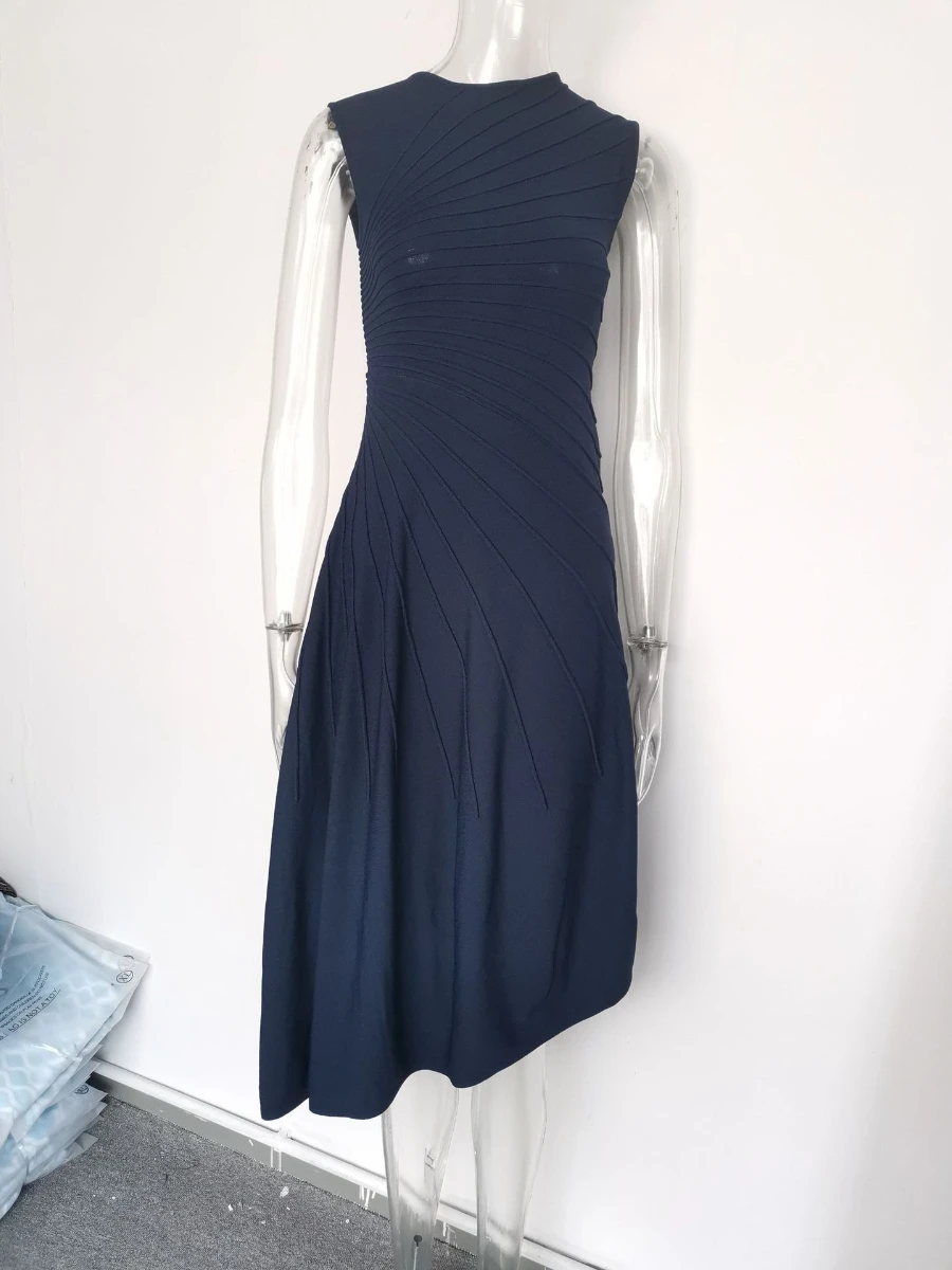 CHICEVER-vestido liso con pliegues empalmados para mujer, cuello redondo, sin mangas, adelgazante, elegante, intelectual, estilo de moda de verano