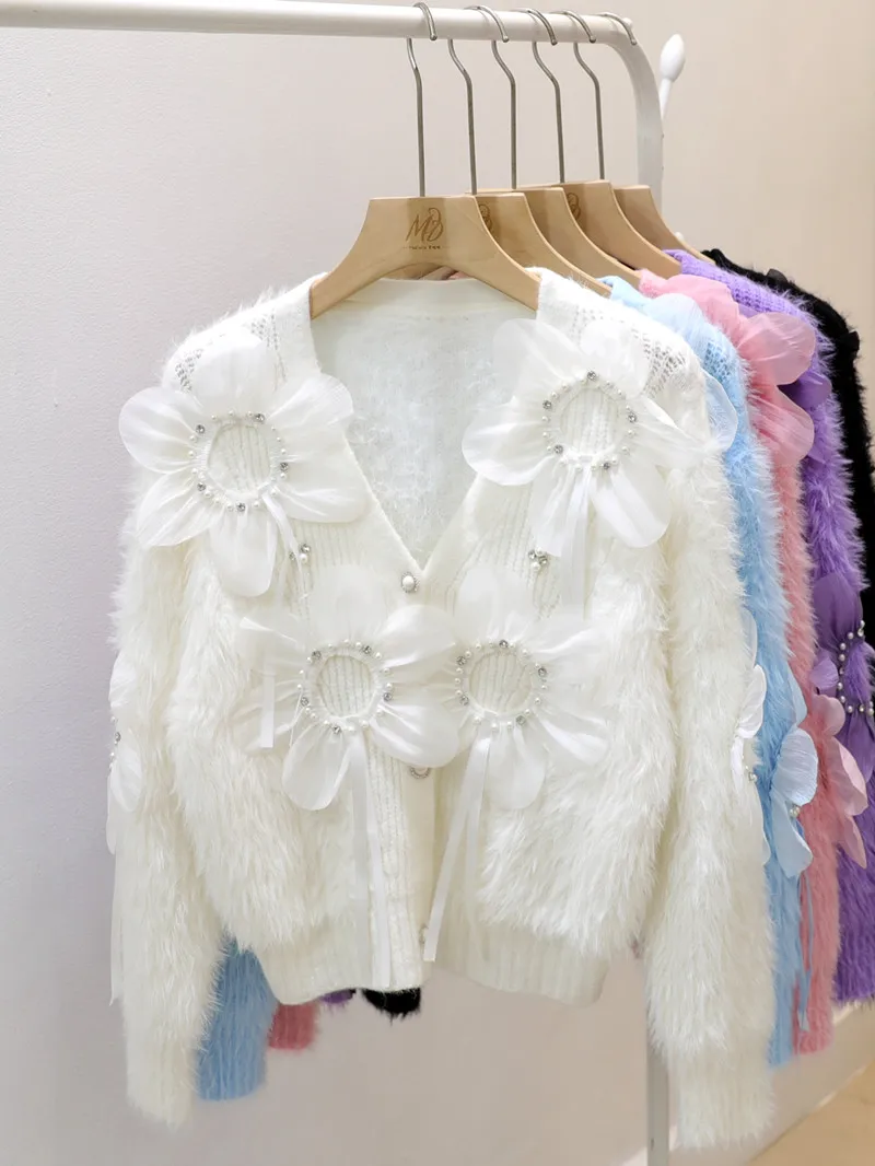 

Heavy Craft Three-Dimensional Flower Beaded V-Neck Knitted Sweater, Women 2025 Autumn Winter Mink Velvet Cardigan Small Coat Top