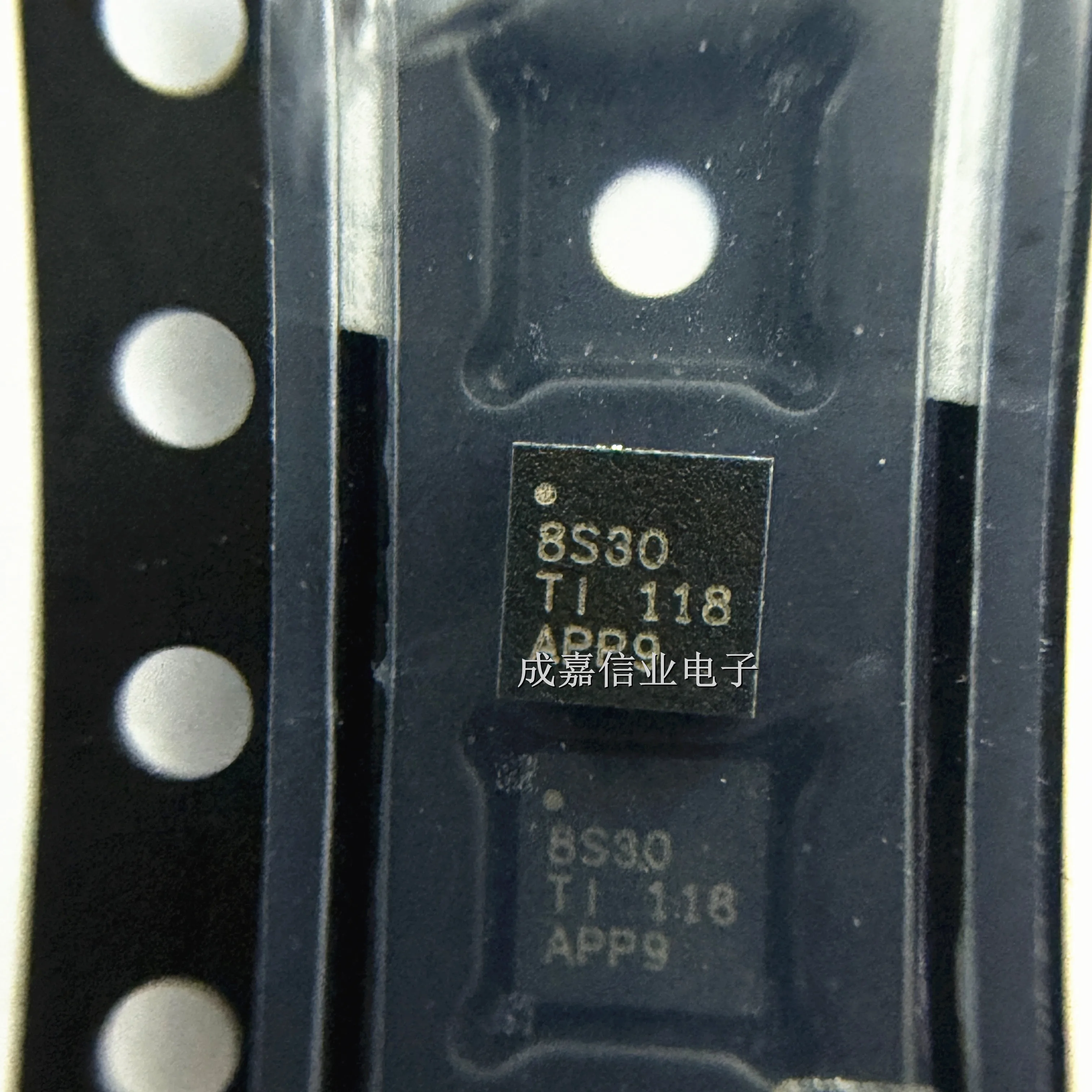 10pcs/Lot TPD8S300RUKR WQFN-20 MARKING;8S30 ESD Protection Diodes / TVS Diodes Operating Temperature:- 40 C-+ 85 C