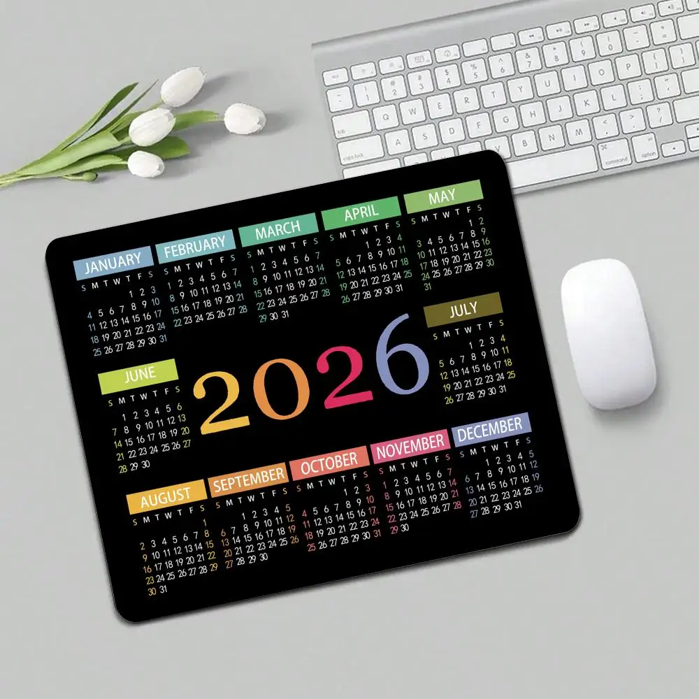 2026 التقويم لوحة الماوس الصغيرة حصيرة مكتبية عدم الانزلاق مخيط حافة ملحقات الكمبيوتر لوحة المفاتيح ماوس الكمبيوتر المحمول مكتب حصيرة mauspad muismat