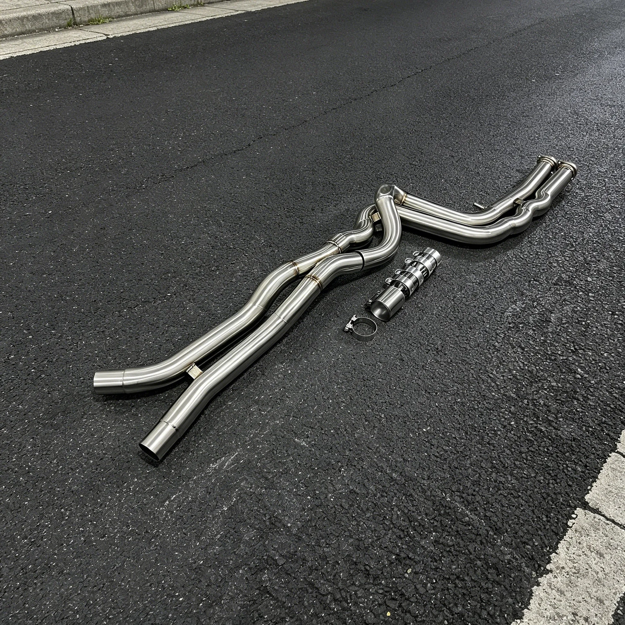 

Custom Exclusive Equal Length MidPipe Without Resonator Stainless Steel for BMW M3/M4 F80 F82 F83 S55 3.0T 2014-2019 Exhaust