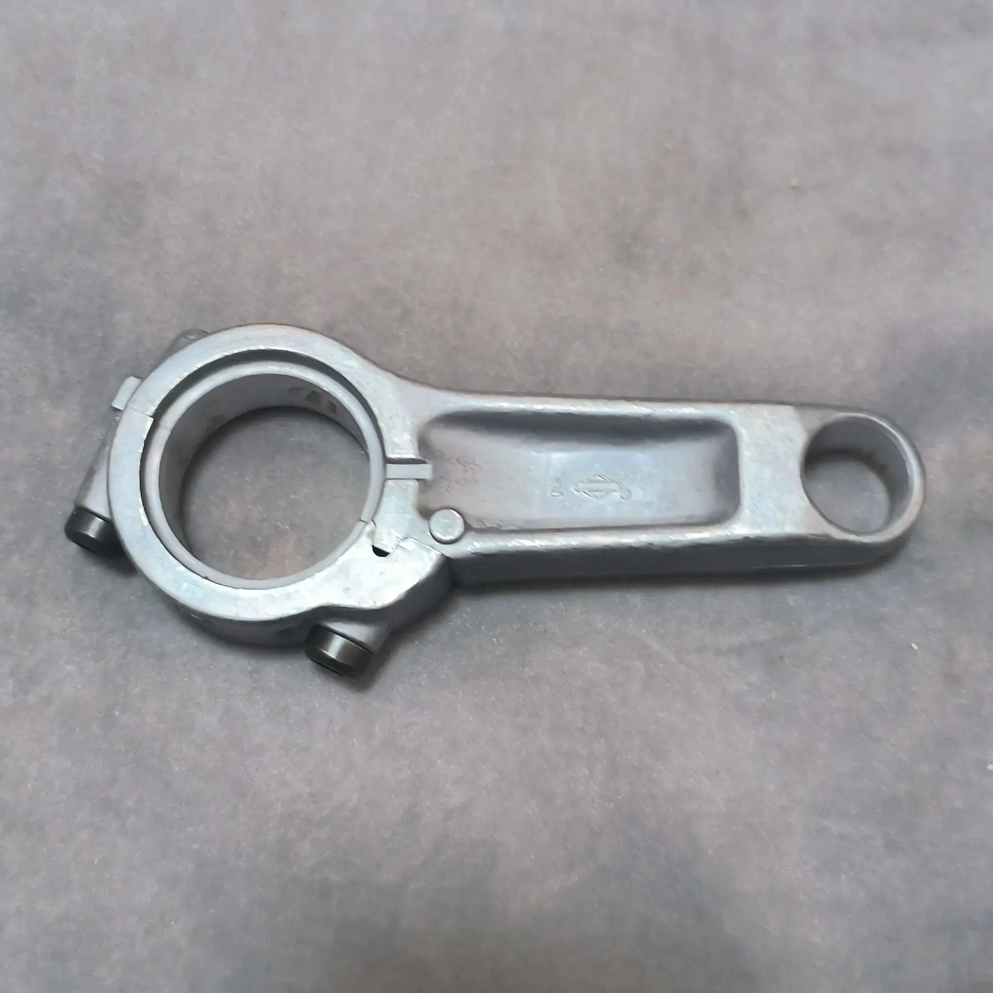 

РАЗЪЕМ ШАП 791633 ПОДХОДИТ ДЛЯ 21R707 21R702 21R877 21B807 21B977 212702 212907 ЧАСТИ ДВИГАТЕЛЯ BS