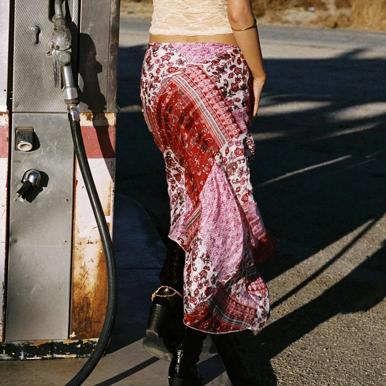 女性花非対称スカートカジュアルローライズミディボディコンスカートビーチ休暇夏のパーティー日常着ストリート