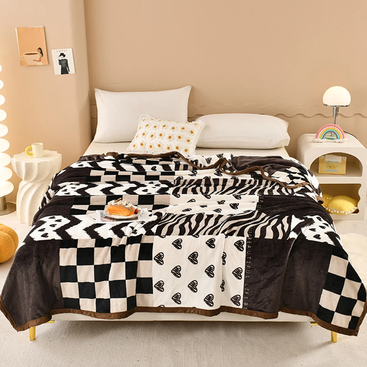 

BeddingOutlet Black & White Geometric Stripes Fleece Throw Blanket Soft Warm Polyester Blanket for Couch Bed Sofa Decor Gifts