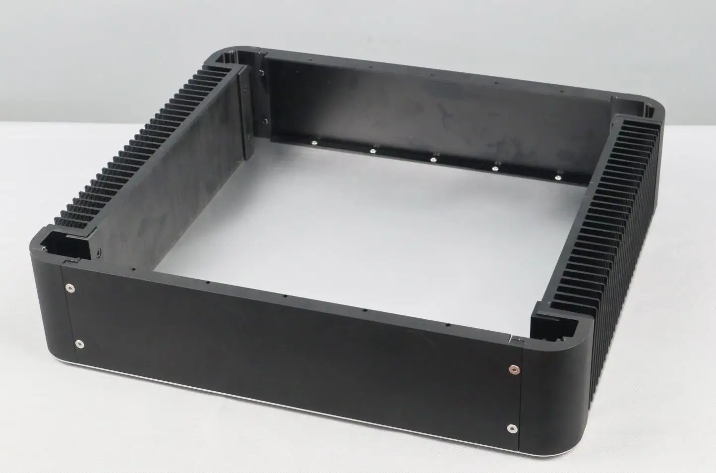 RD09 Full aluminum amplifier chassis/Pre-amp chassis/DAC chassis Enclosure with heatsink on both sides