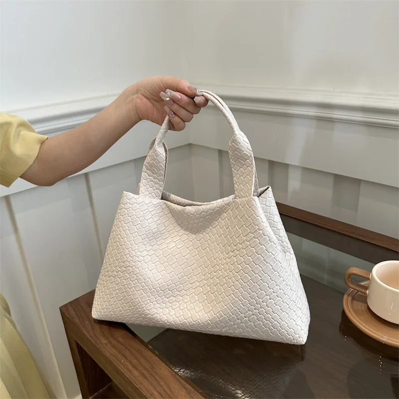 

Pu Woven Pattern Handbag Solid Color Large Capacity Bucket Bag Fashionable Casual Retro Tote Bag
